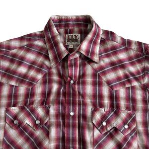 Ely Cattleman Pearl Snap Shirt Red Plaid Pockets Western Short Sleeve Medium